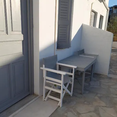 Ξενοδοχείο Eirini's *